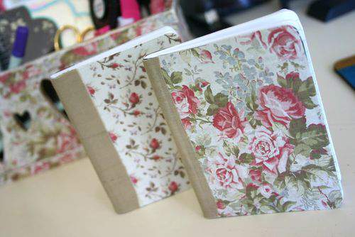 Blog desk hearts minis