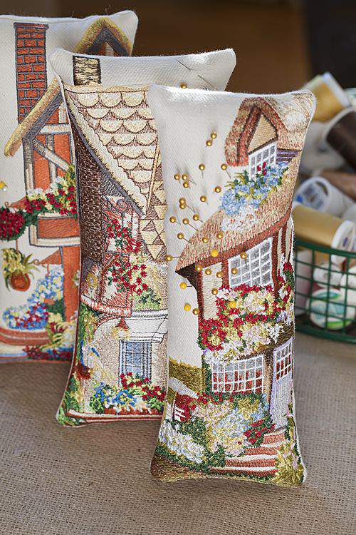 More Pin Cushions - Sew Creative Cottage