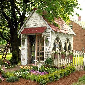 Garden shed distressed