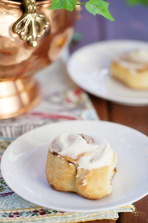 plate of cinnamon buns