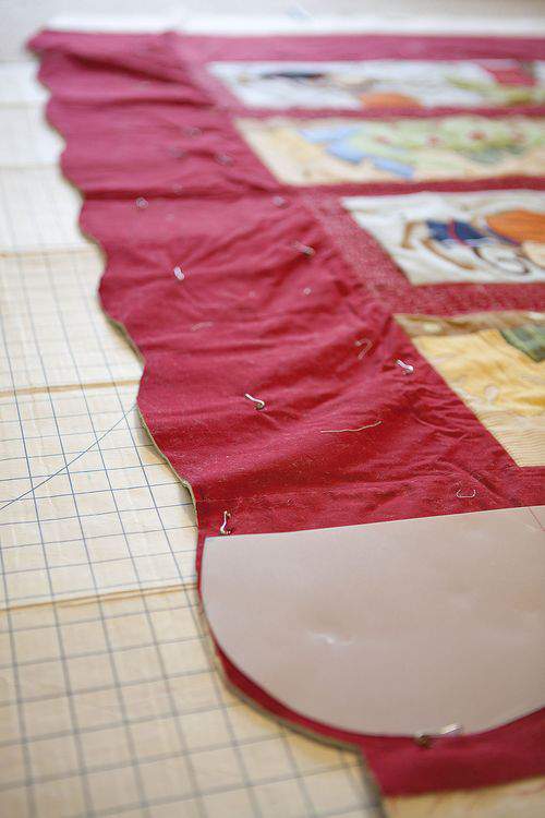 cutting a scalloped edge