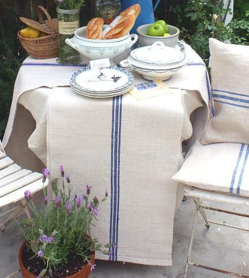 grain sack table setting
