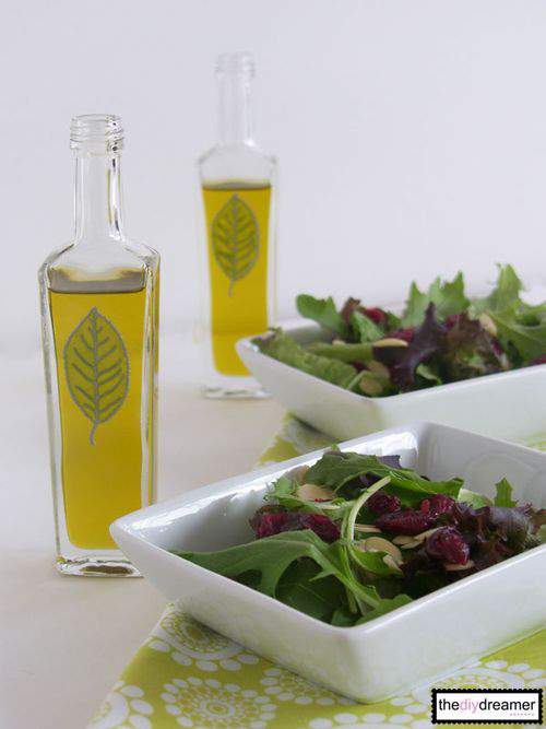 The DIY Dreamer Salad Dispenser