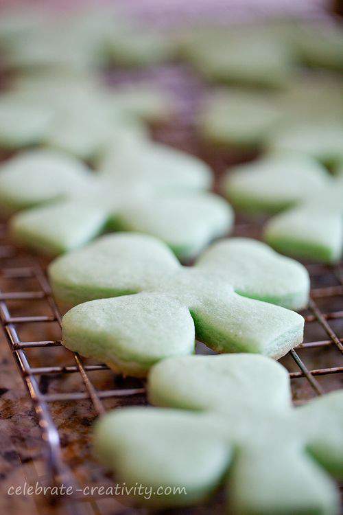 shamrock shaped cookies