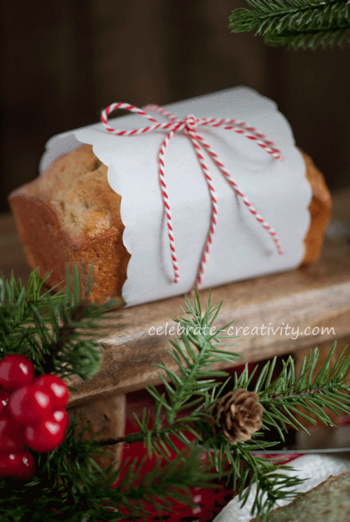 Banana-bread-holiday-loaf