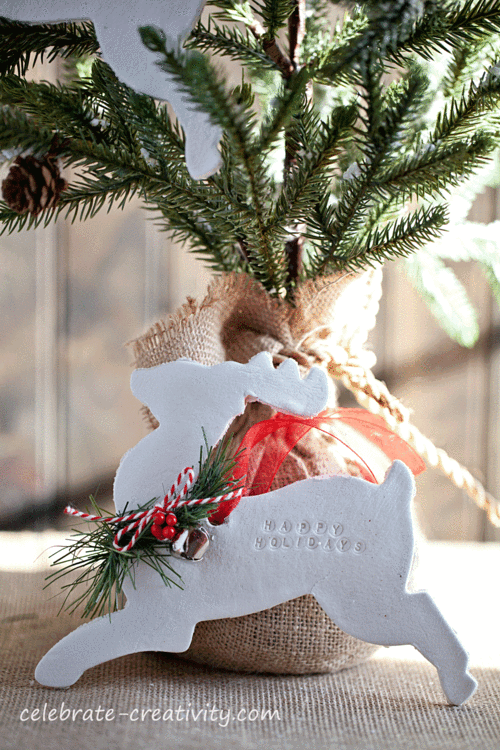 Reindeer-ornament-standing