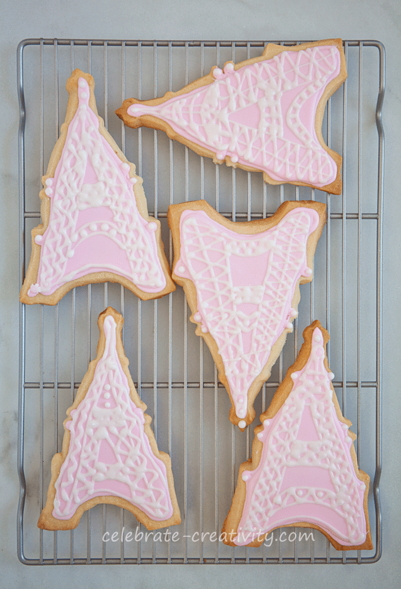 Eiffel-tower-cookies-sheet