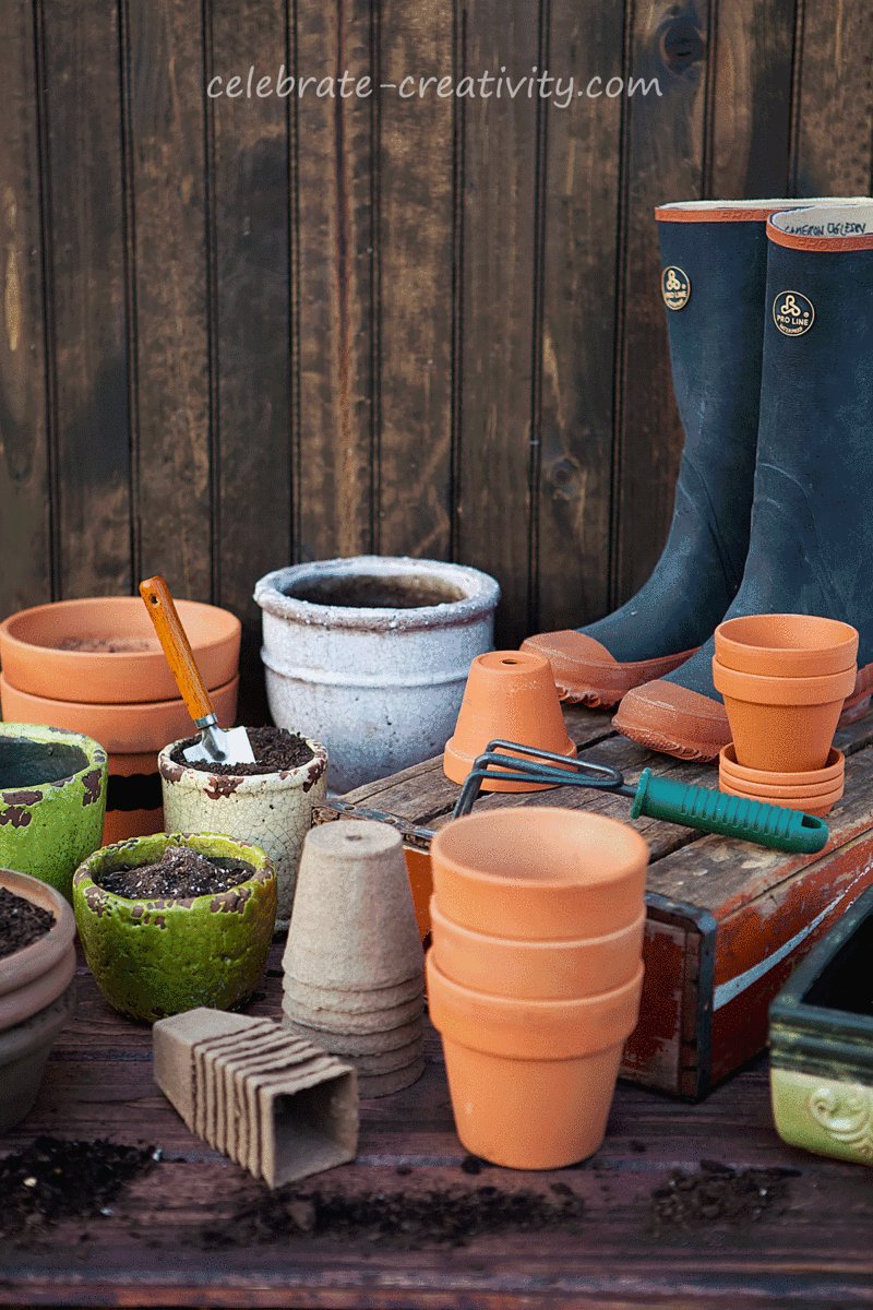 Tools-for-gardening-pots2
