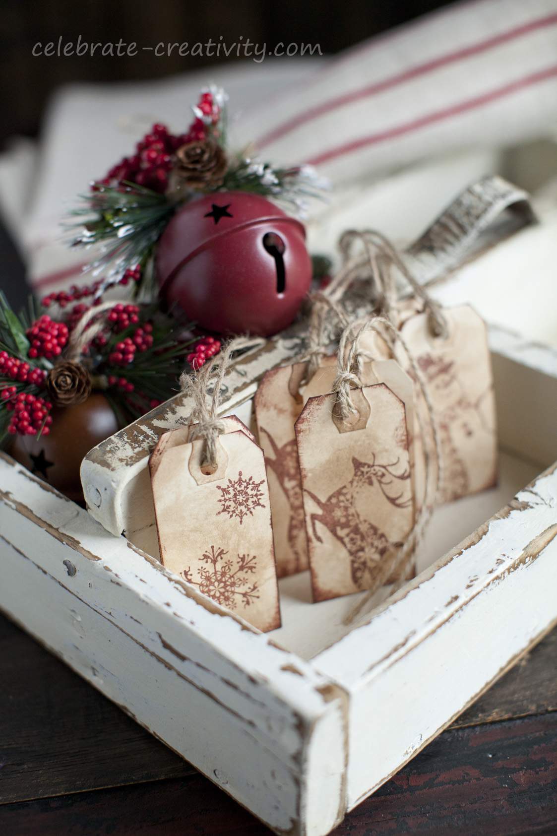 DIY Holiday Gift Tags You Can Make in Minutes! 