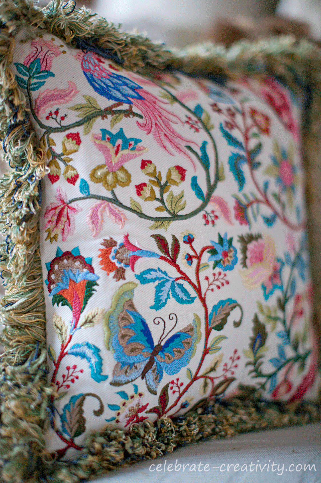 https://celebrate-creativity.com/wp-content/uploads/2016/04/jacobean-pillow.gif