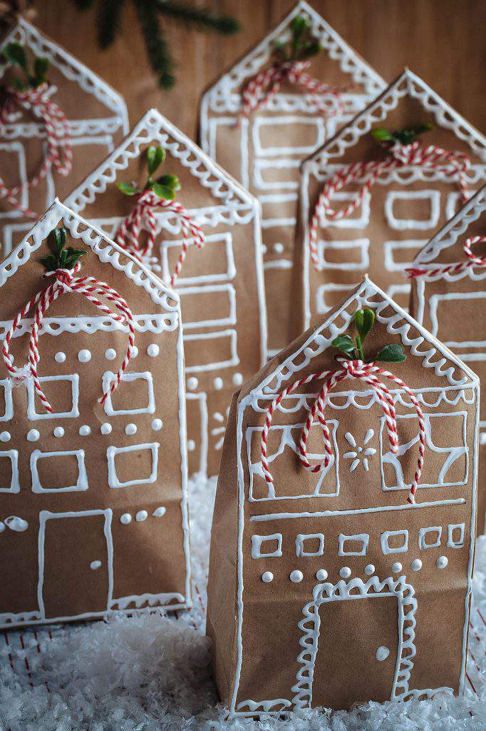 puff paint gingerbread houses