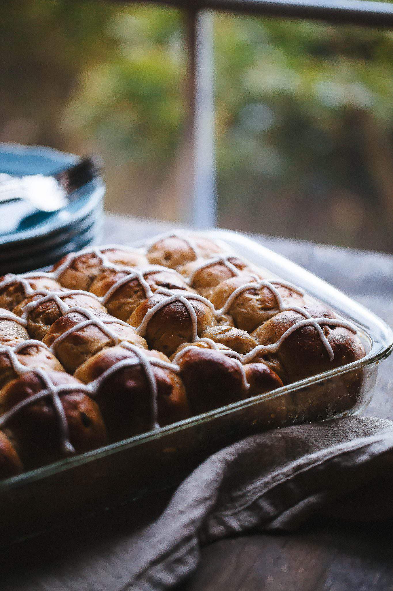 hot cross buns pan