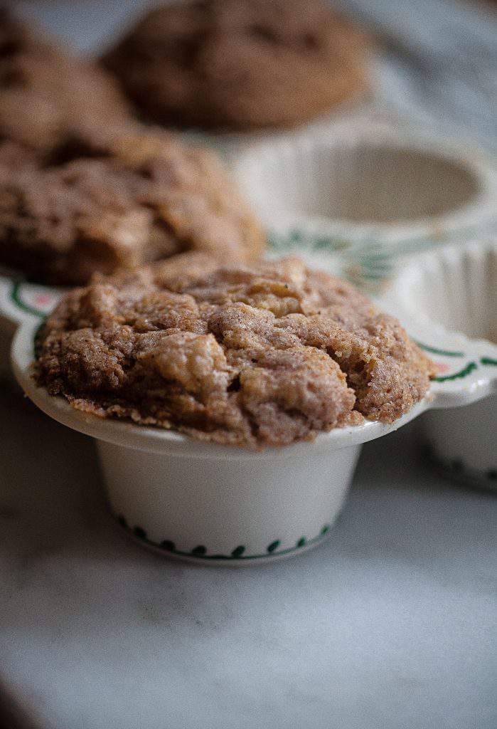 cinnamon apple muffins