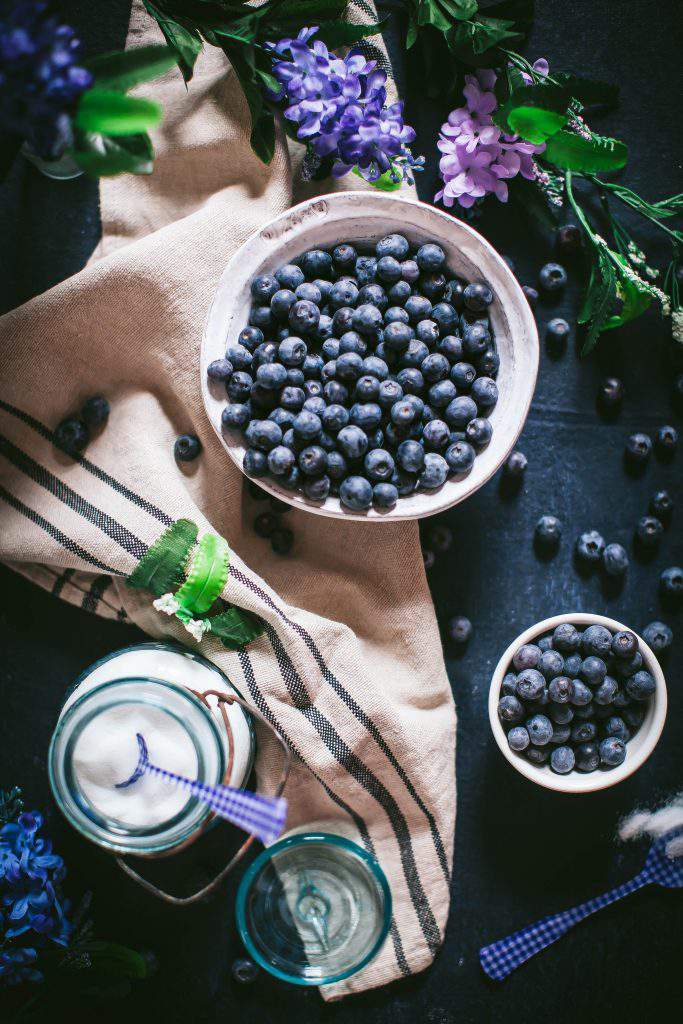 bowl of blueberries