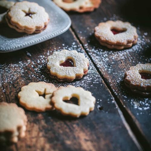 Holiday Linzer Cookies - Celebrate Creativity